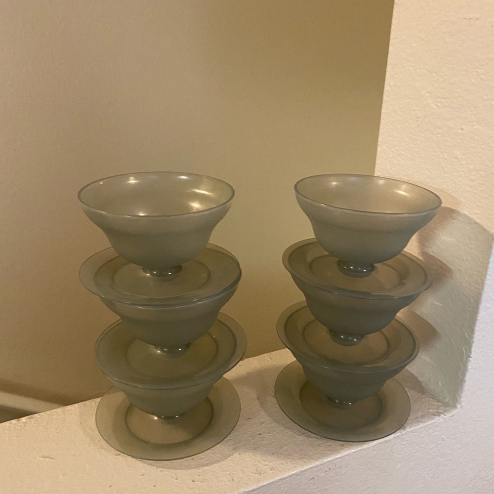 Tupperware Desert Bowls. Set of 6. Excellent Condition. Vintage.